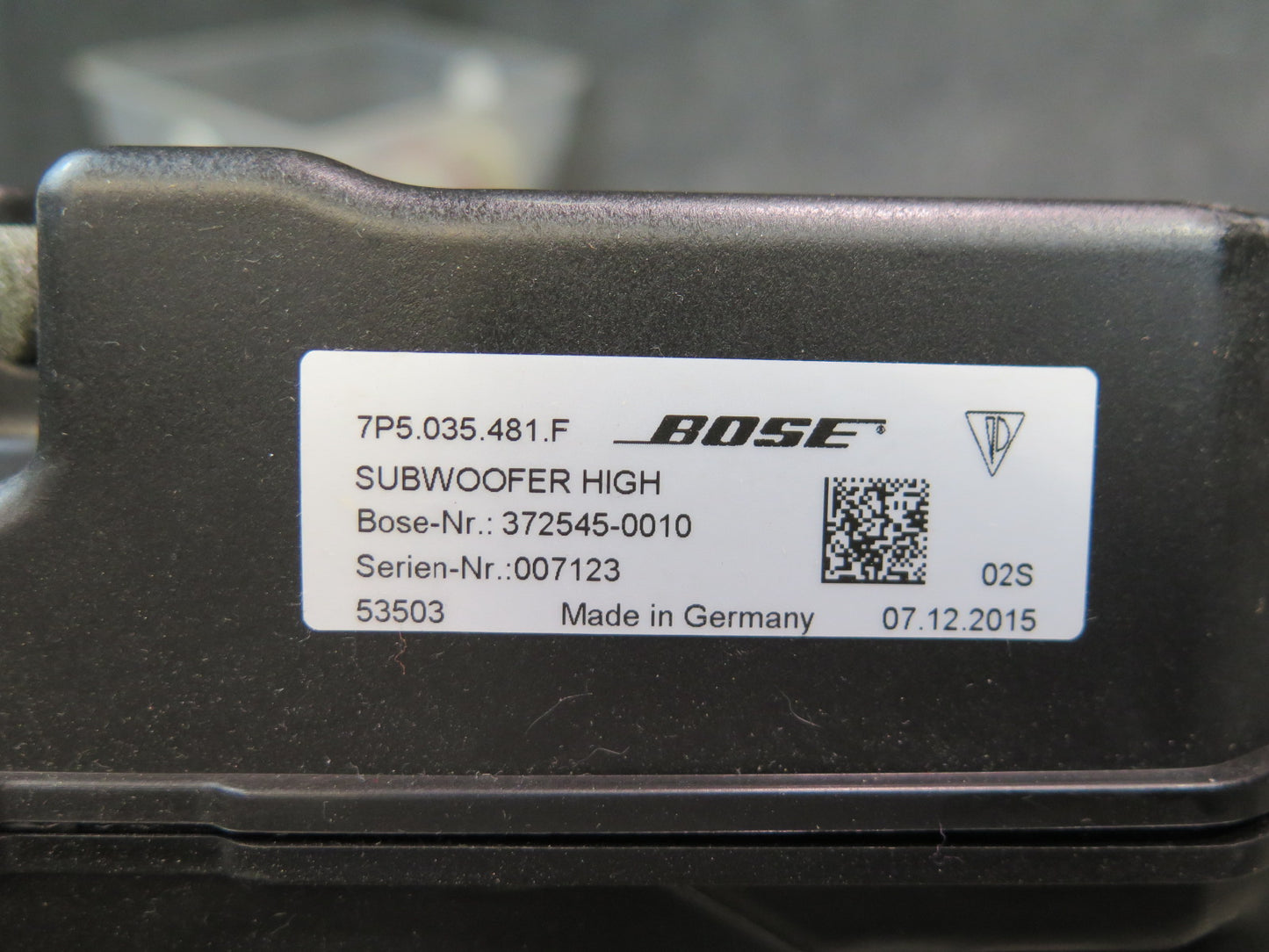 2011-2018 Porsche Cayenne 958 Bose Rear Subwoofer Speaker Box Assembly