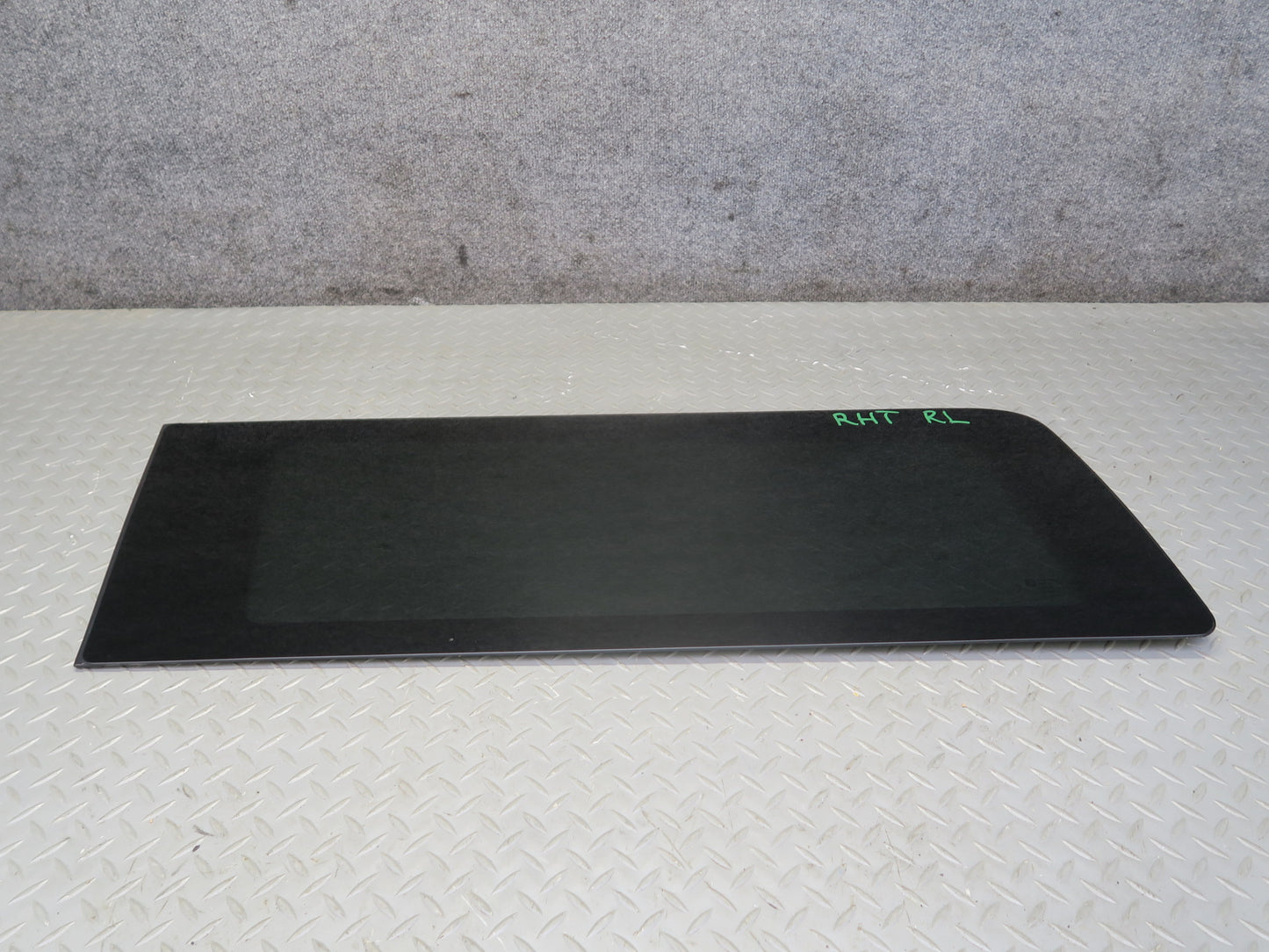 2003-2007 Hummer H2 Rear Left Driver Side Quarter Glass Window