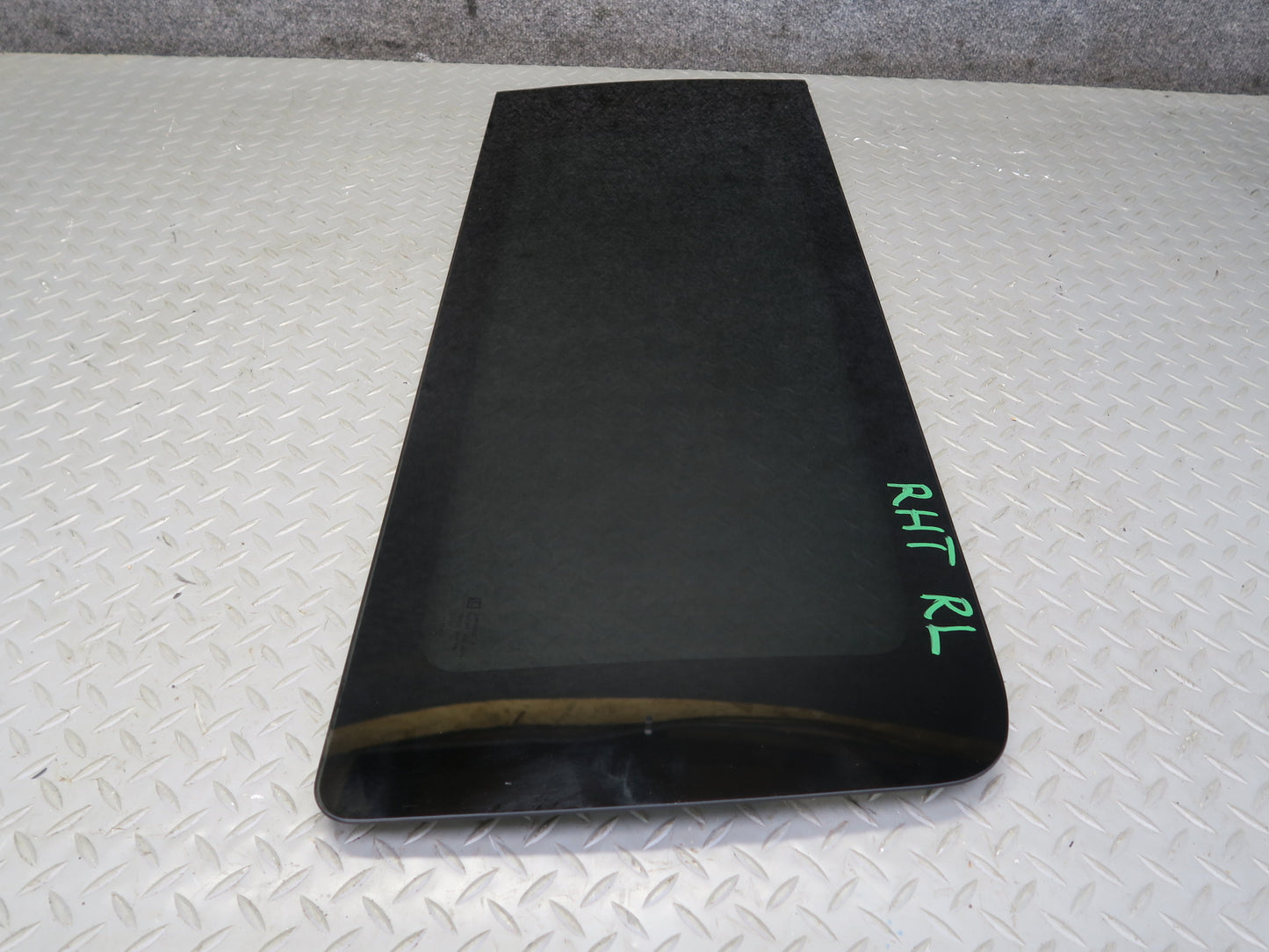 2003-2007 Hummer H2 Rear Left Driver Side Quarter Glass Window