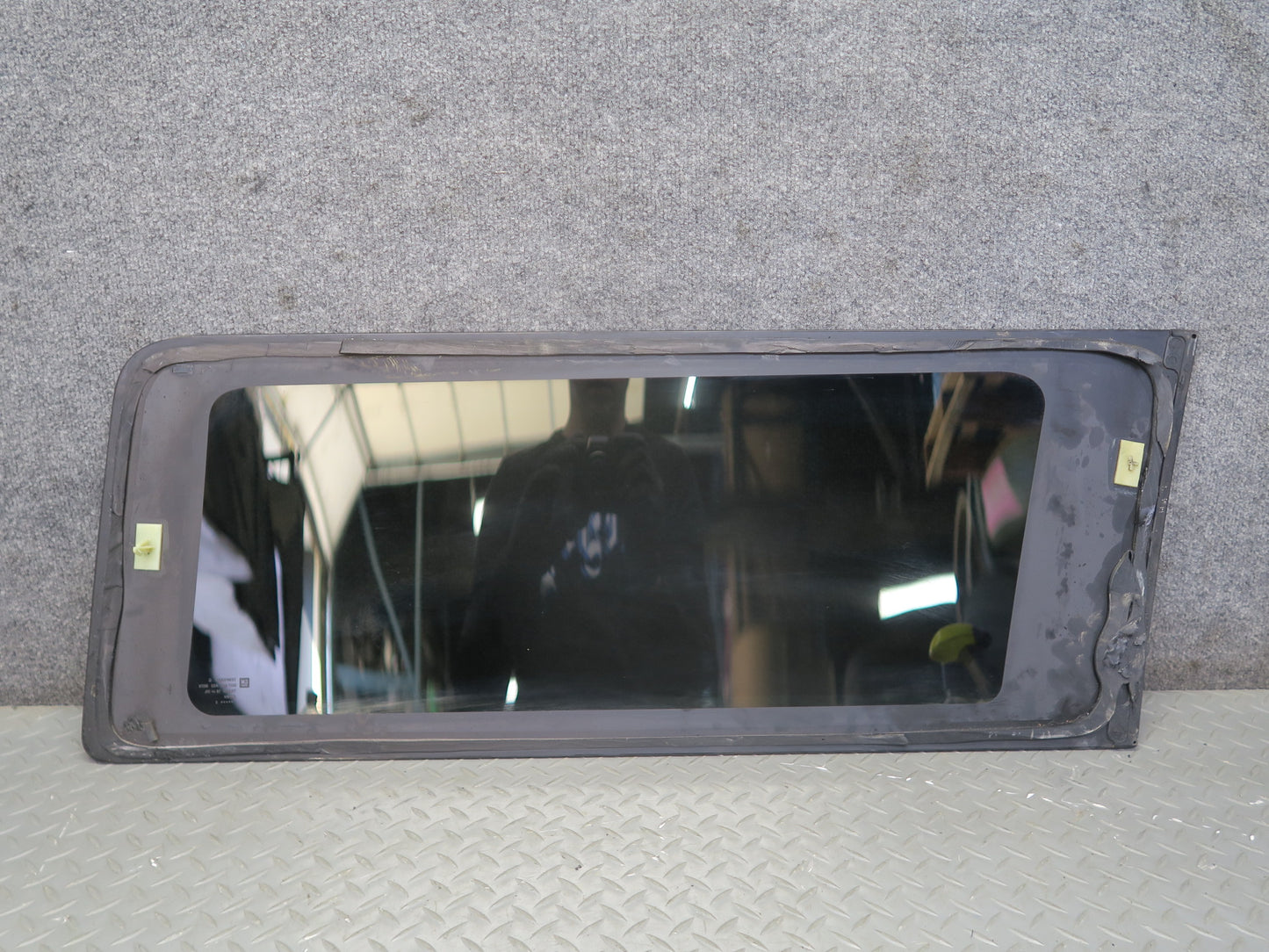 2003-2007 Hummer H2 Rear Left Driver Side Quarter Glass Window