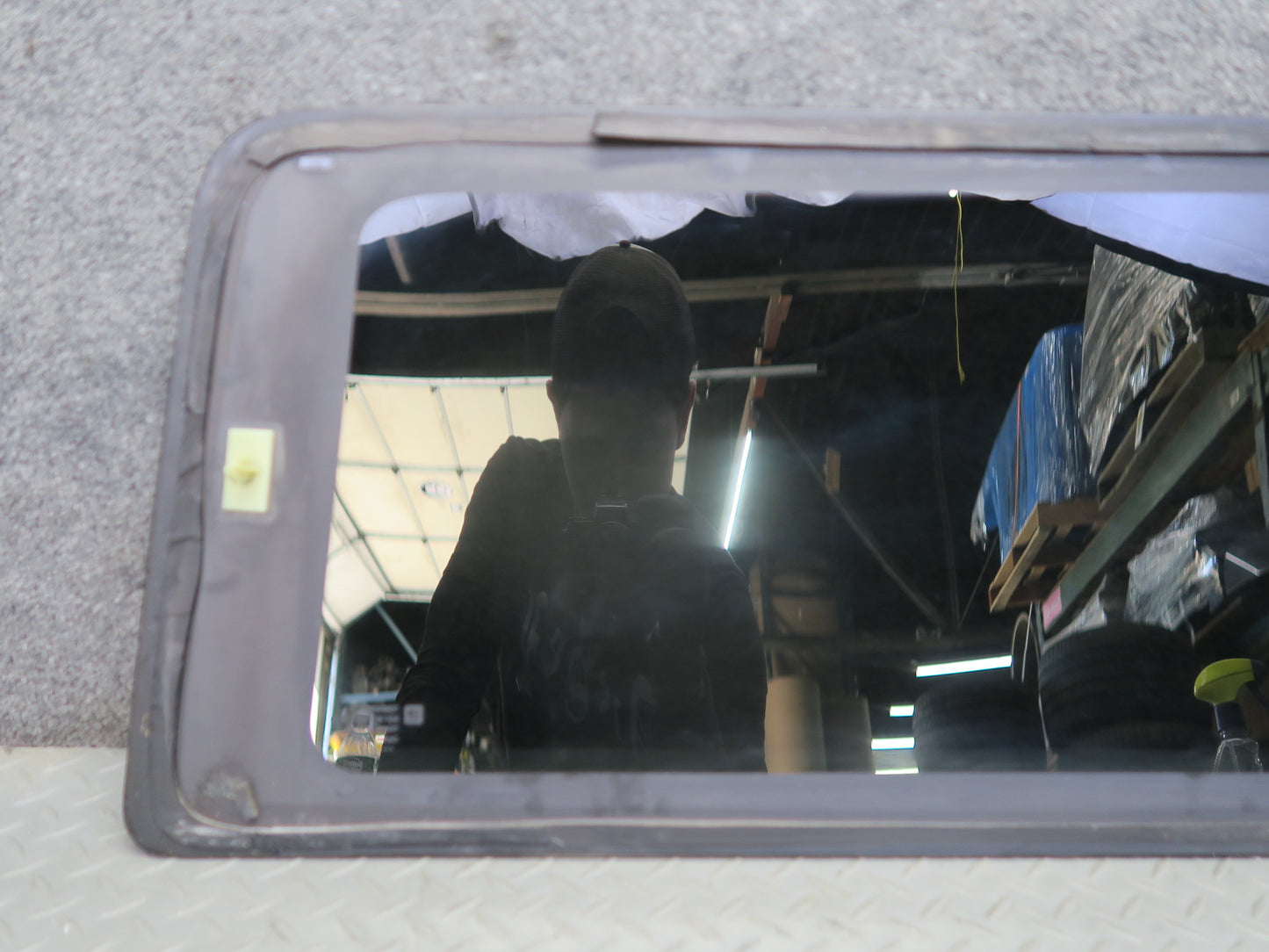 2003-2007 Hummer H2 Rear Left Driver Side Quarter Glass Window