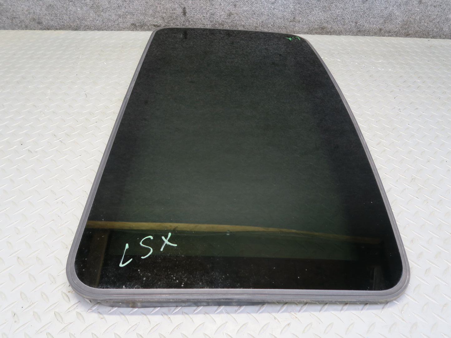 01-06 Lexus UCF30L LS430 Sunroof Moonroof Glass Window Panel OEM