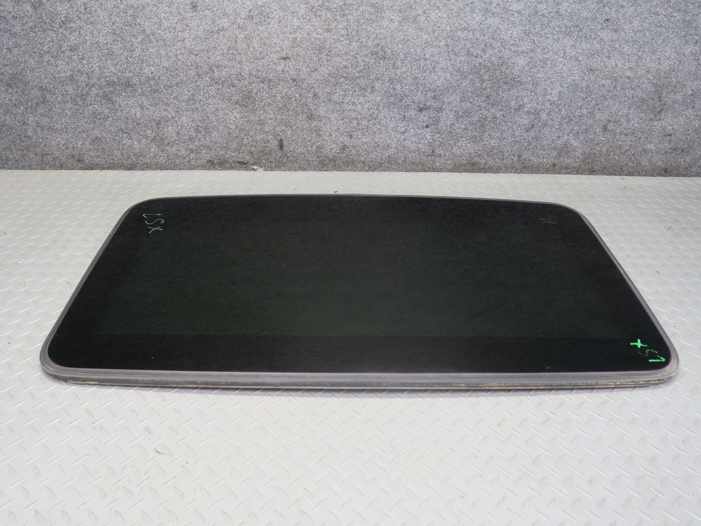01-06 Lexus UCF30L LS430 Sunroof Moonroof Glass Window Panel OEM
