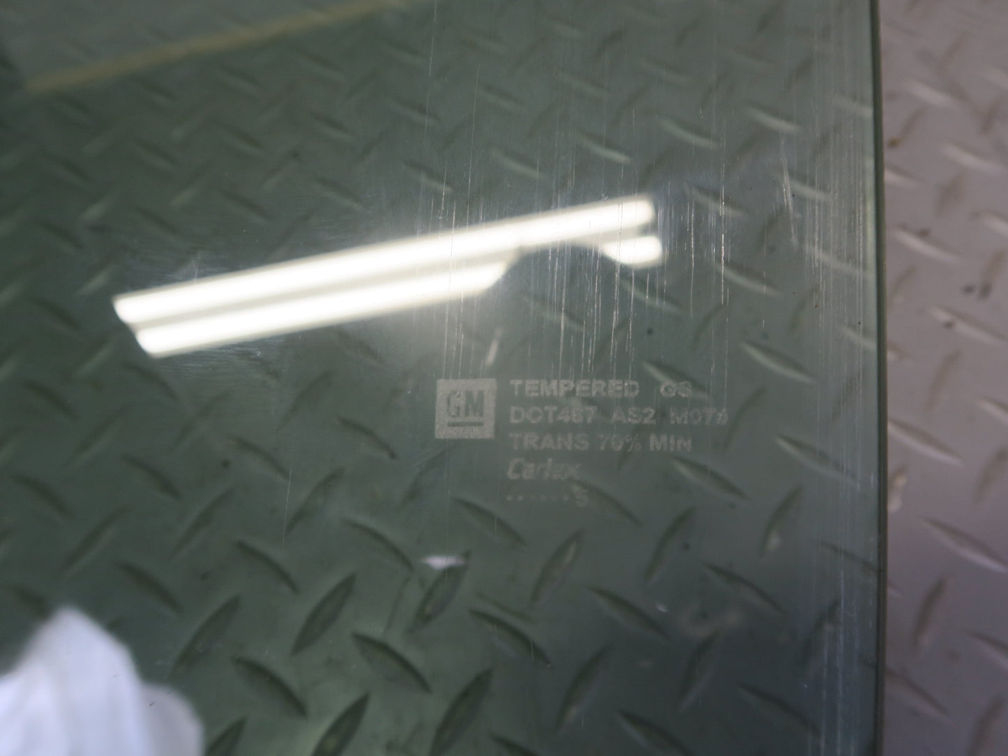 2003-2009 Hummer H2 Front Left Driver Side Door Glass Window