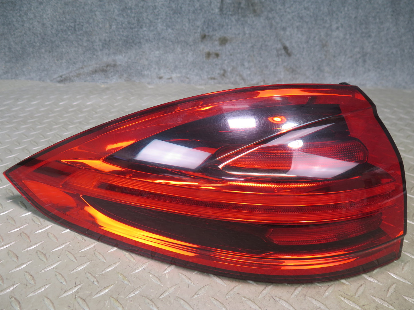 2015-2018 Porsche Cayenne 958 Rear Left Right LED Inner Outer Tail Light Set