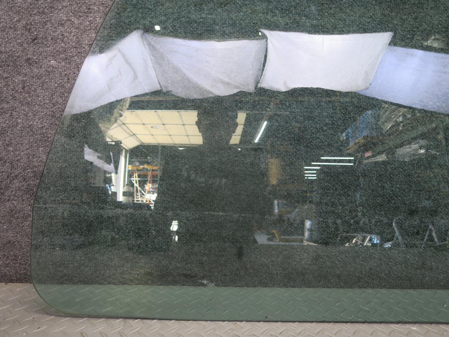 2003-2009 Hummer H2 Front Left Driver Side Door Glass Window