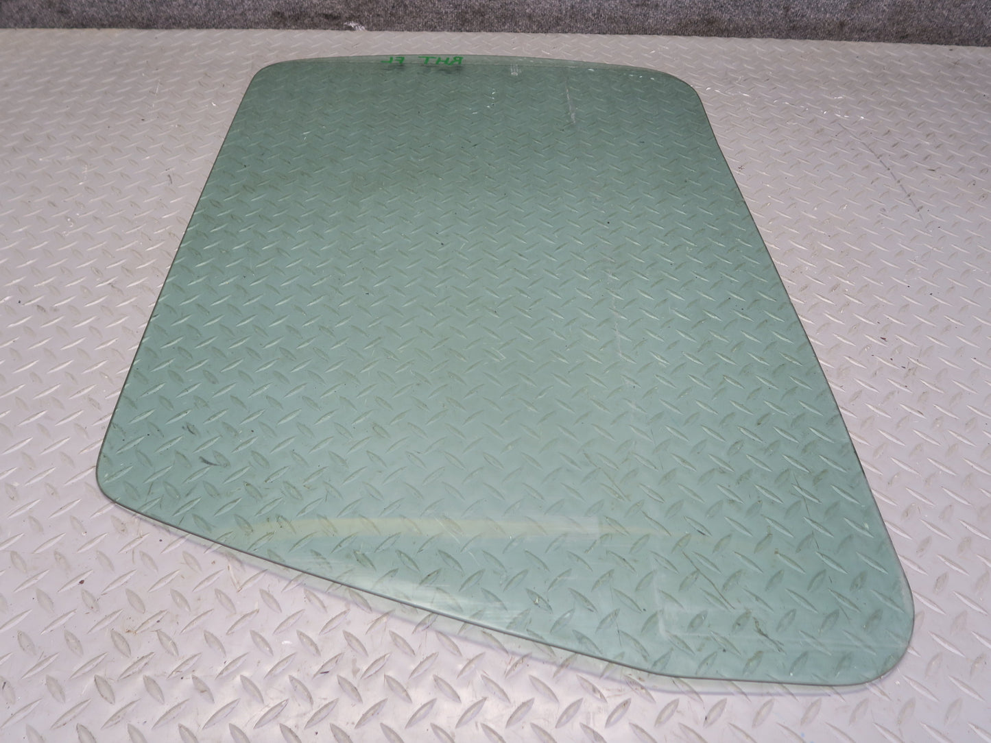 2003-2009 Hummer H2 Front Left Driver Side Door Glass Window