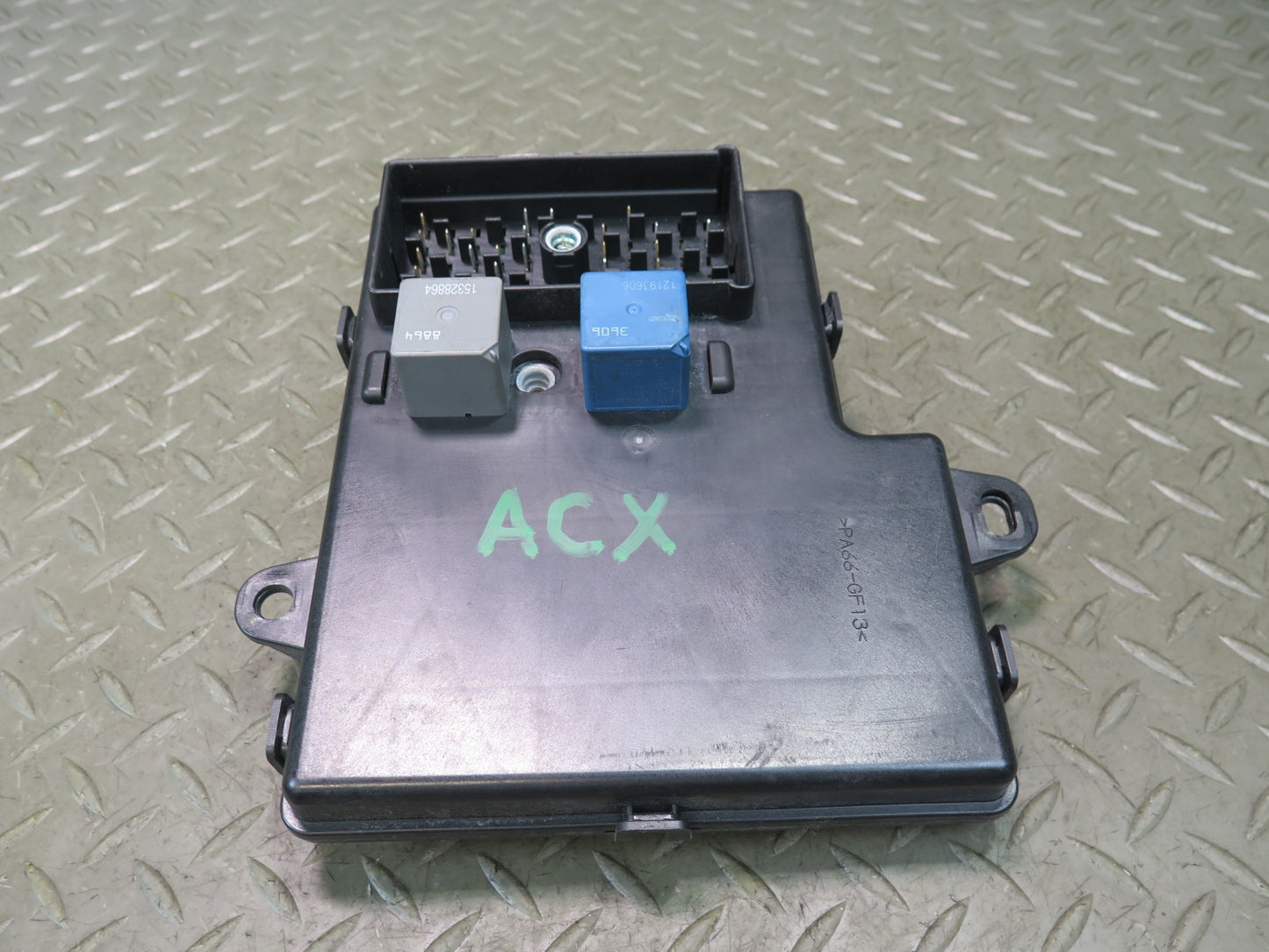 2006 Cadillac XLR BCM BCU Body Cabin Control Module Unit Fuse Box 15850986