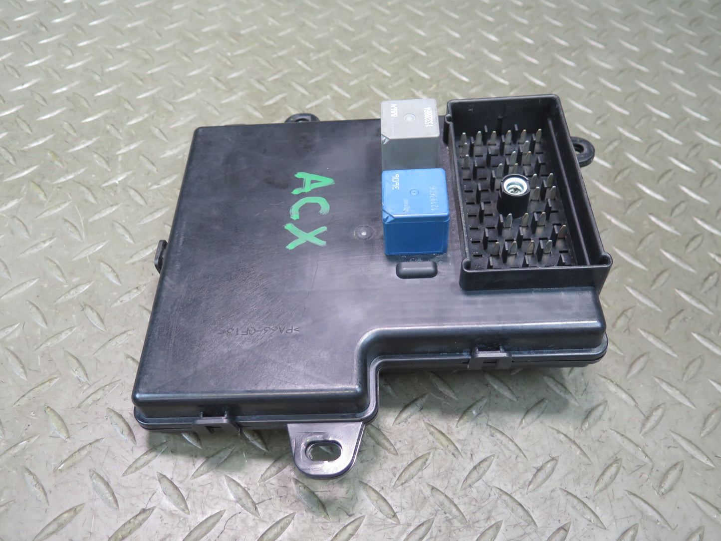 2006 Cadillac XLR BCM BCU Body Cabin Control Module Unit Fuse Box 15850986