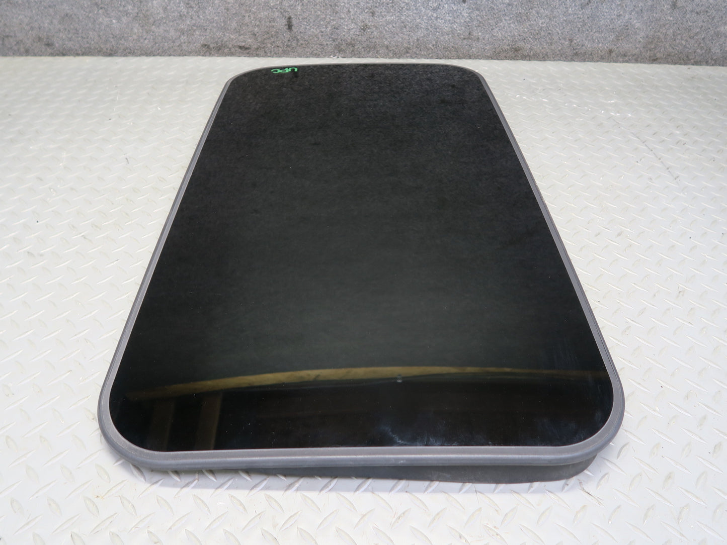2011-2018 Porsche Cayenne 958 Sunroof Glass Window Panel