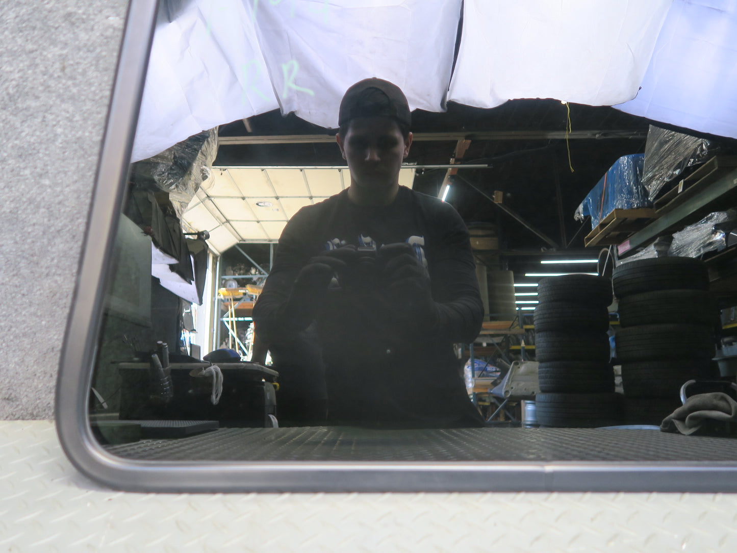 2002-2012 Mercedes W463 G500 Rear Right Quarter Glass Window