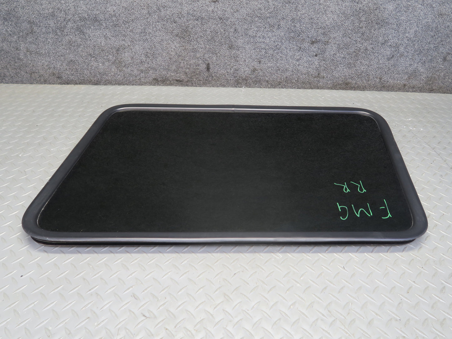 2002-2012 Mercedes W463 G500 Rear Right Quarter Glass Window