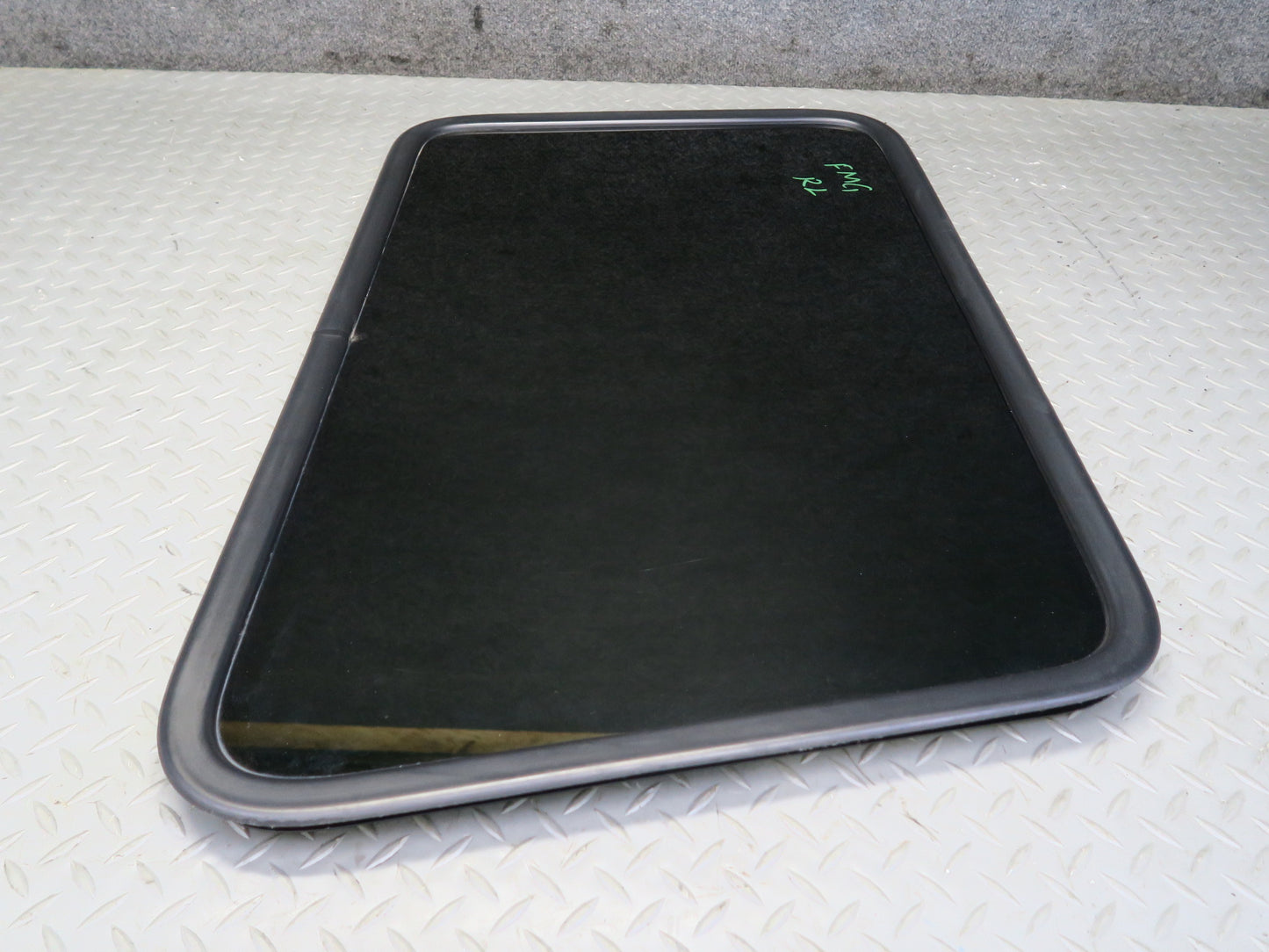 2002-2012 Mercedes W463 G500 Rear Left Quarter Glass Window