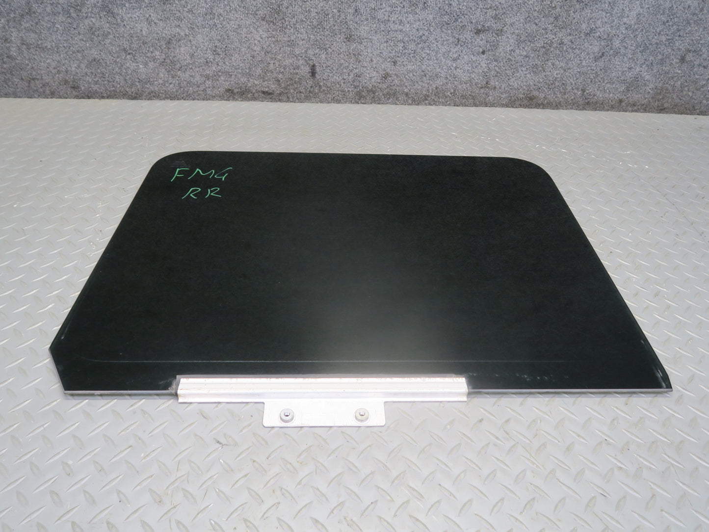 2002-2012 Mercedes W463 G500 Rear Right Door Glass Window