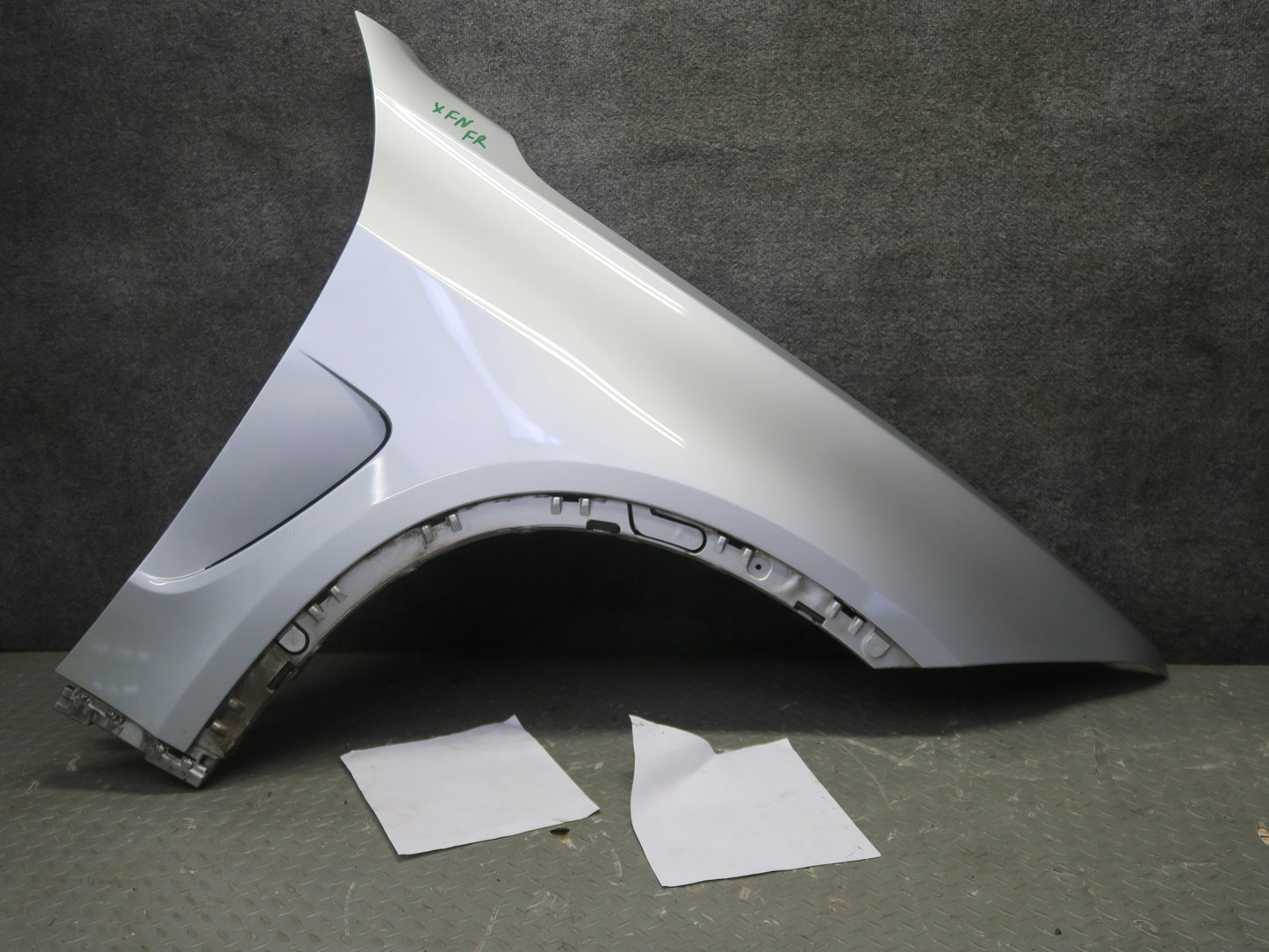 2014-2018 BMW F15 X5 Front Right Fender Shell Panel Glacier Silver