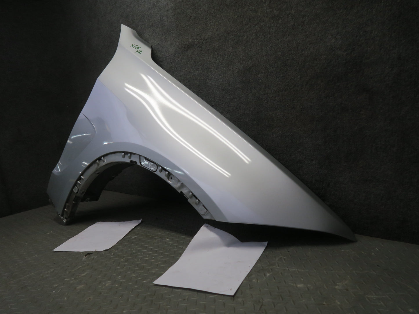2014-2018 BMW F15 X5 Front Right Fender Shell Panel Glacier Silver