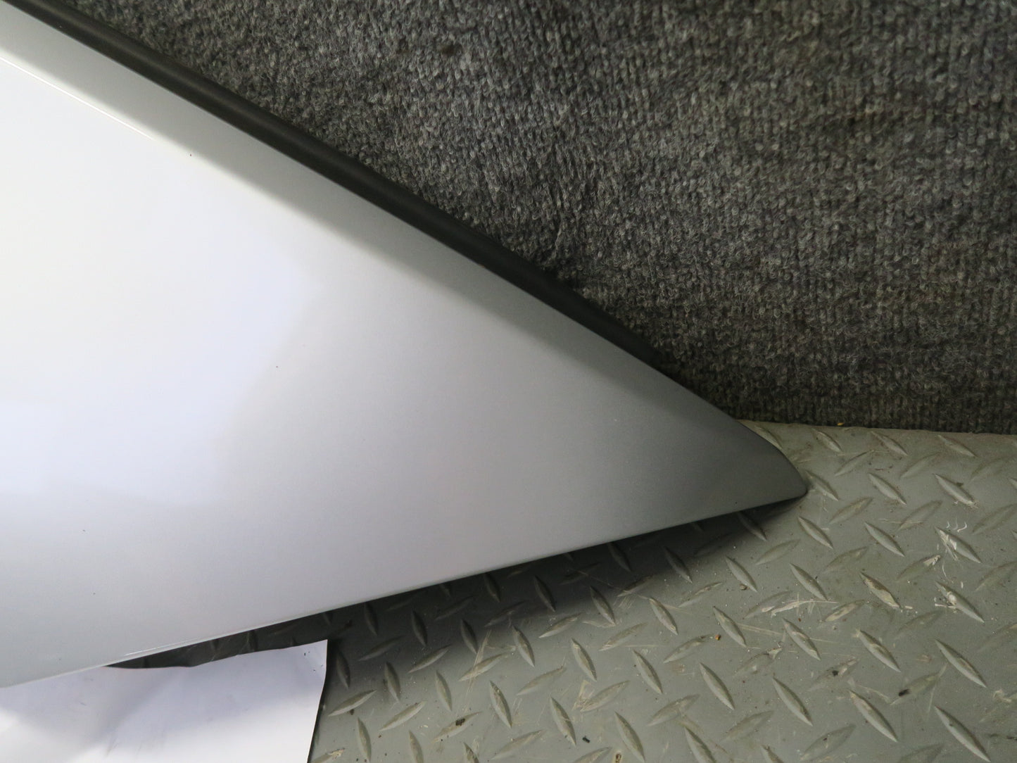 2014-2018 BMW F15 X5 Front Right Fender Shell Panel Glacier Silver