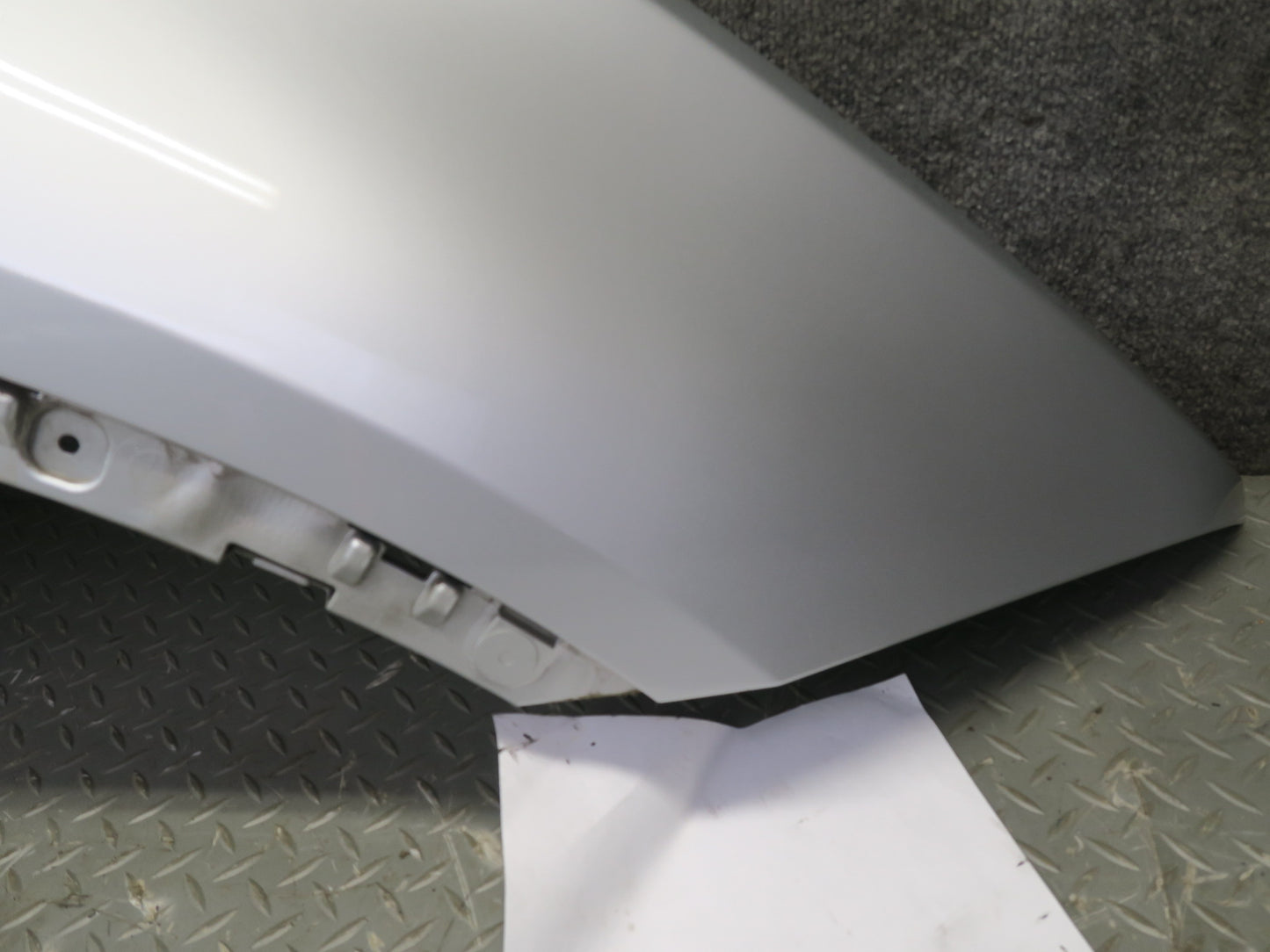 2014-2018 BMW F15 X5 Front Right Fender Shell Panel Glacier Silver