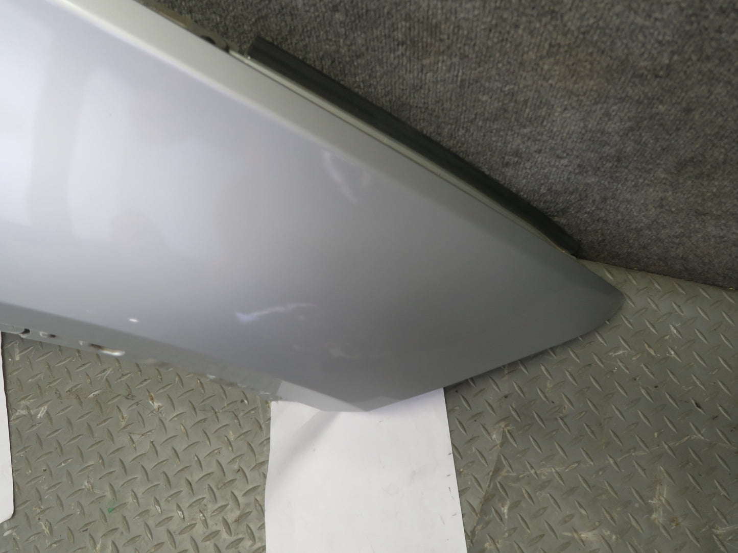 2014-2018 BMW F15 X5 Front Right Fender Shell Panel Glacier Silver