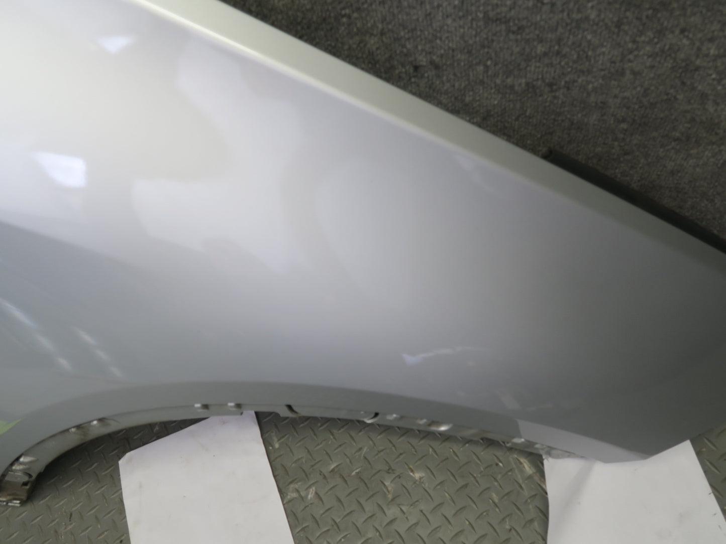 2014-2018 BMW F15 X5 Front Right Fender Shell Panel Glacier Silver