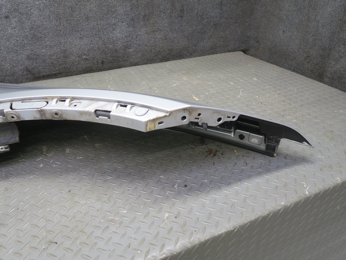 2014-2018 BMW F15 X5 Front Right Fender Shell Panel Glacier Silver