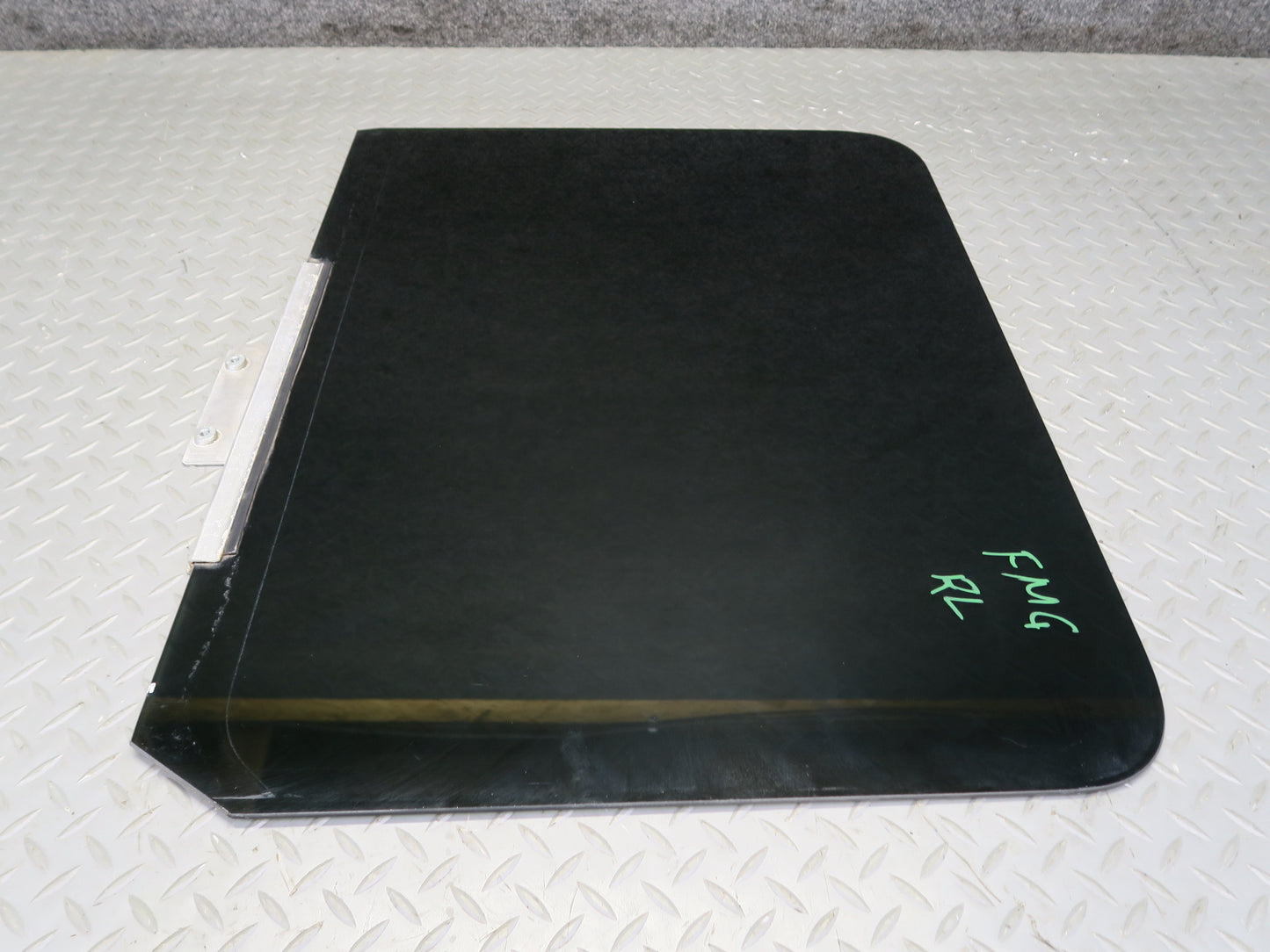 2002-2012 Mercedes W463 G500 Rear Left Door Glass Window