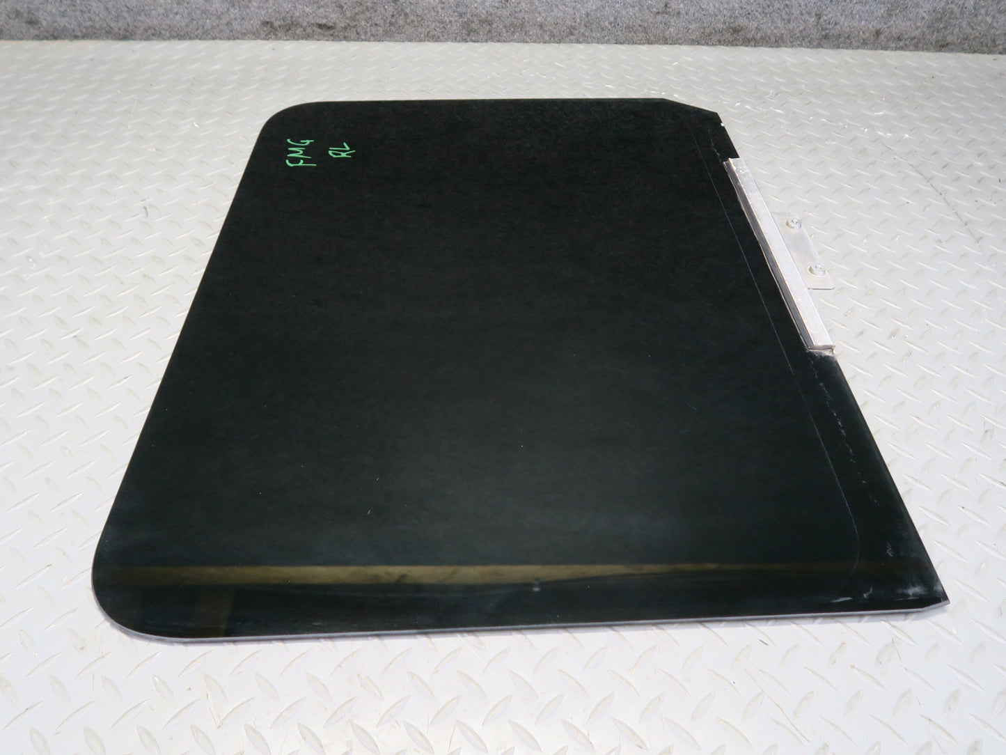 2002-2012 Mercedes W463 G500 Rear Left Door Glass Window