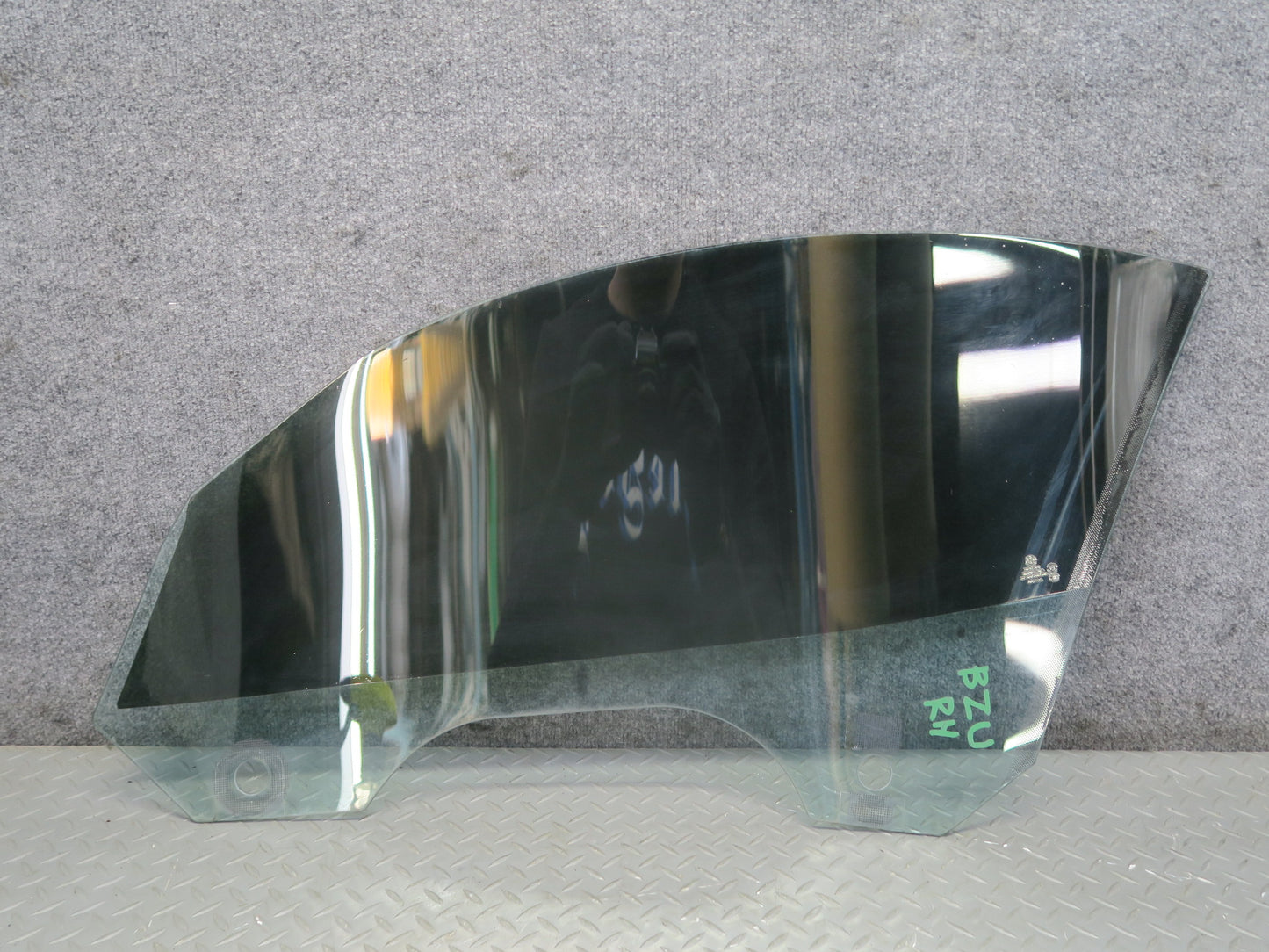 09-16 BMW E89 Z4 Front Right Passenger Door Window Glass Tinted OEM