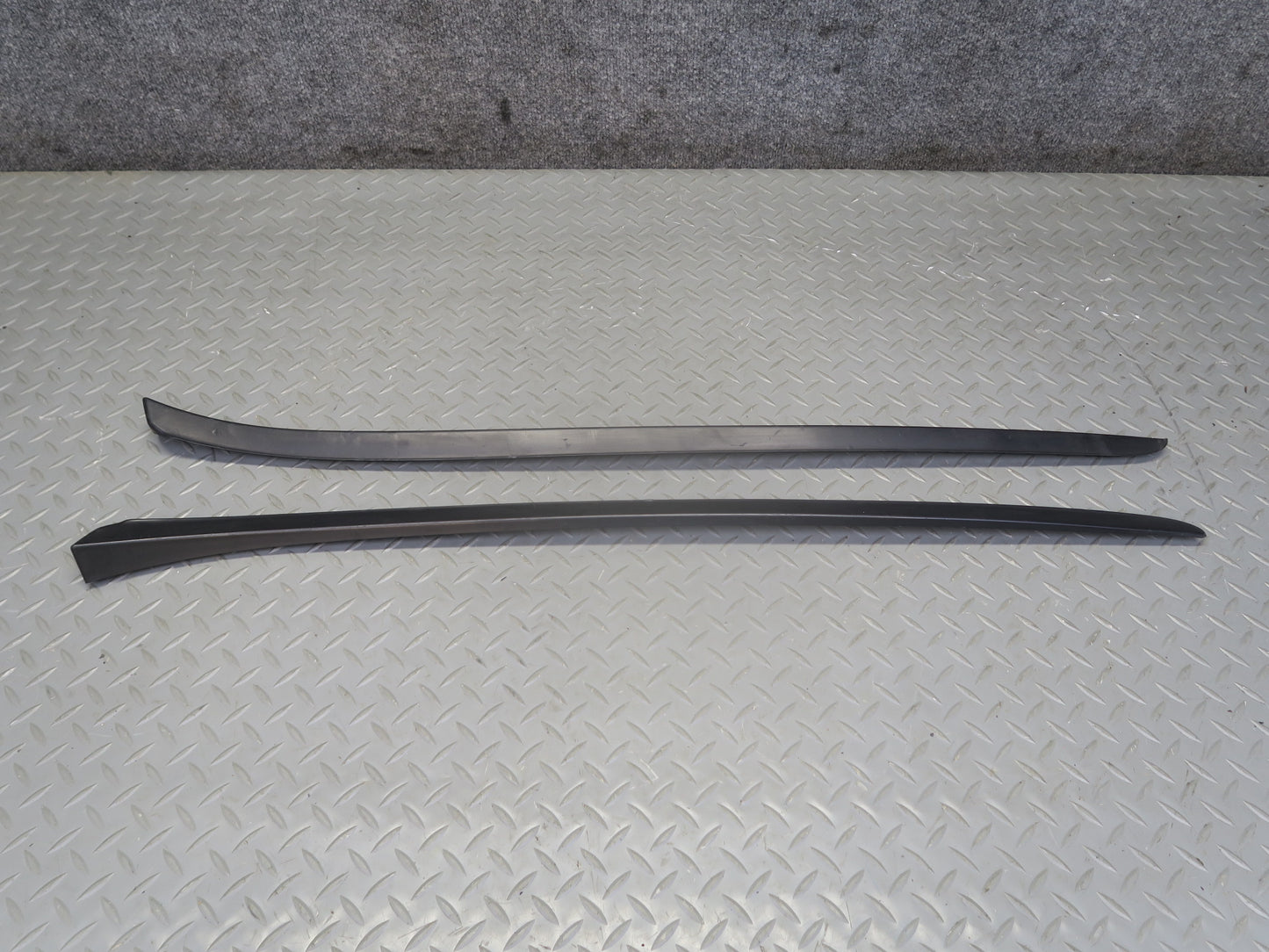 2015-2018 Porsche Cayenne 958 Front Windshield A Pillar Exterior Molding Set