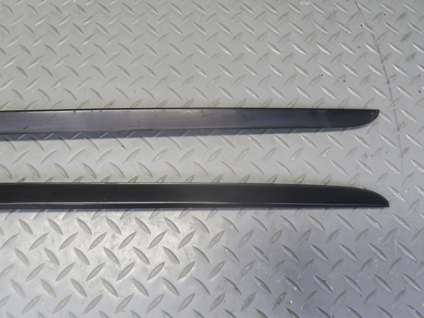 2015-2018 Porsche Cayenne 958 Front Windshield A Pillar Exterior Molding Set