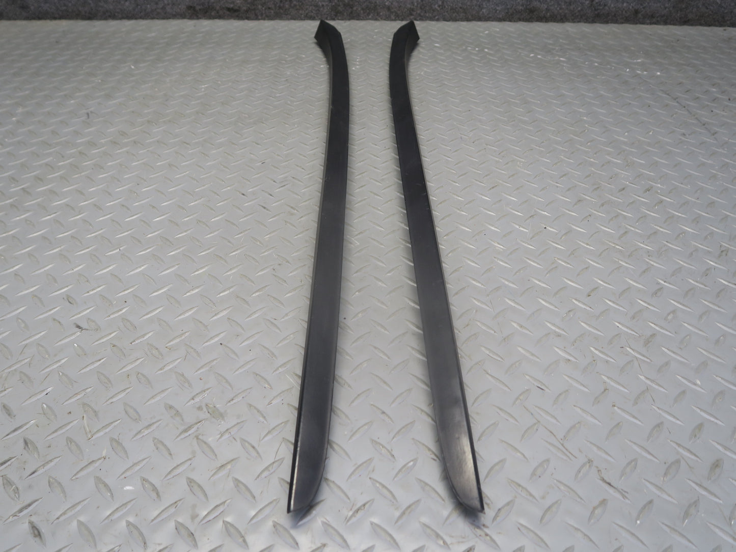 2015-2018 Porsche Cayenne 958 Front Windshield A Pillar Exterior Molding Set