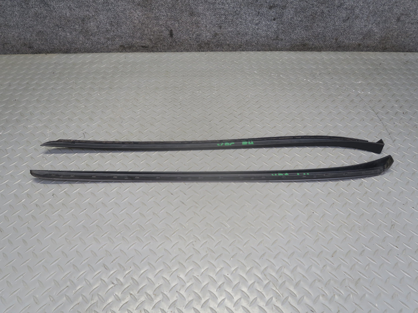 2015-2018 Porsche Cayenne 958 Front Windshield A Pillar Exterior Molding Set