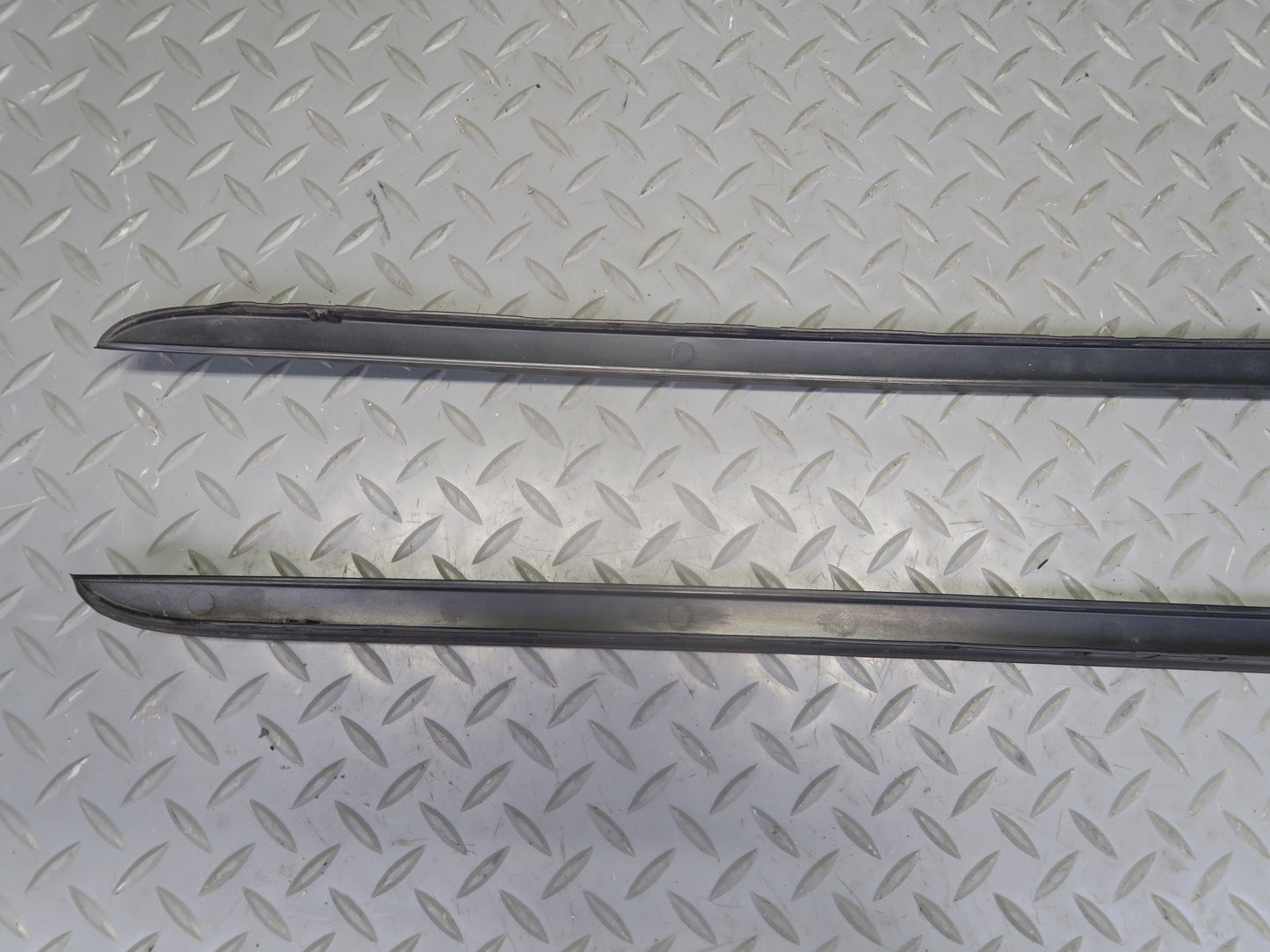 2015-2018 Porsche Cayenne 958 Front Windshield A Pillar Exterior Molding Set