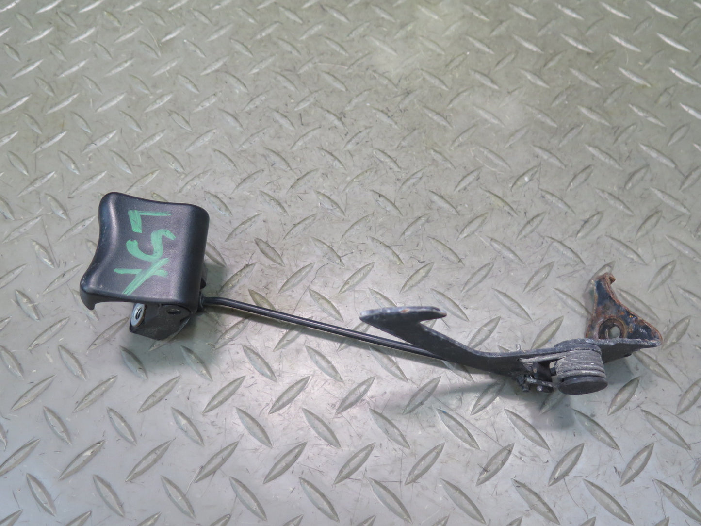 01-03 Lexus UCF30L LS430 Hood Lock Catch Open Release Mechanism OEM