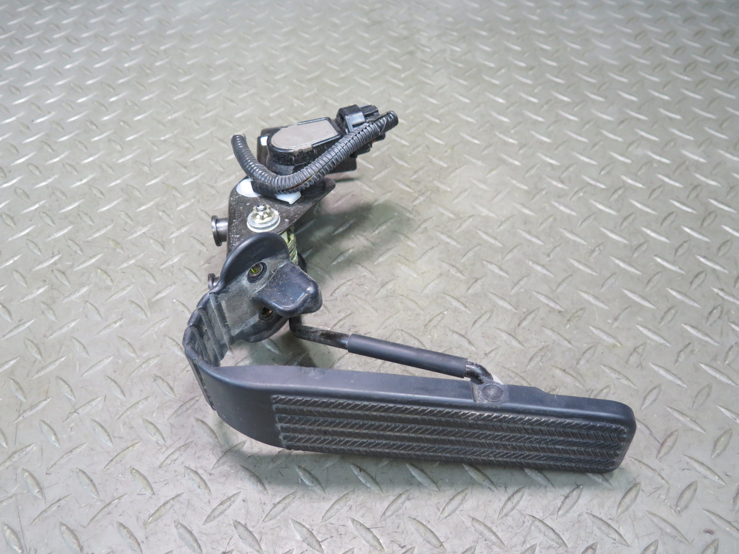 02-06 Lexus UCF30L LS430 Gas Acceleration Peadl 78010-50020 OEM