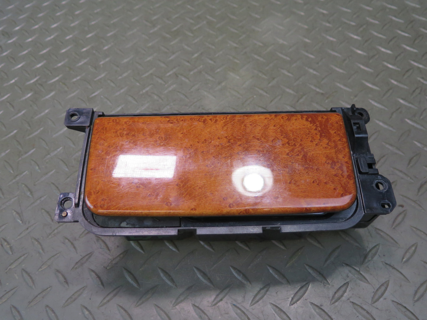 01-06 Lexus UCF30L LS430 Nter Console Ashtray w Wood Trim Cover 57414-20030 OEM