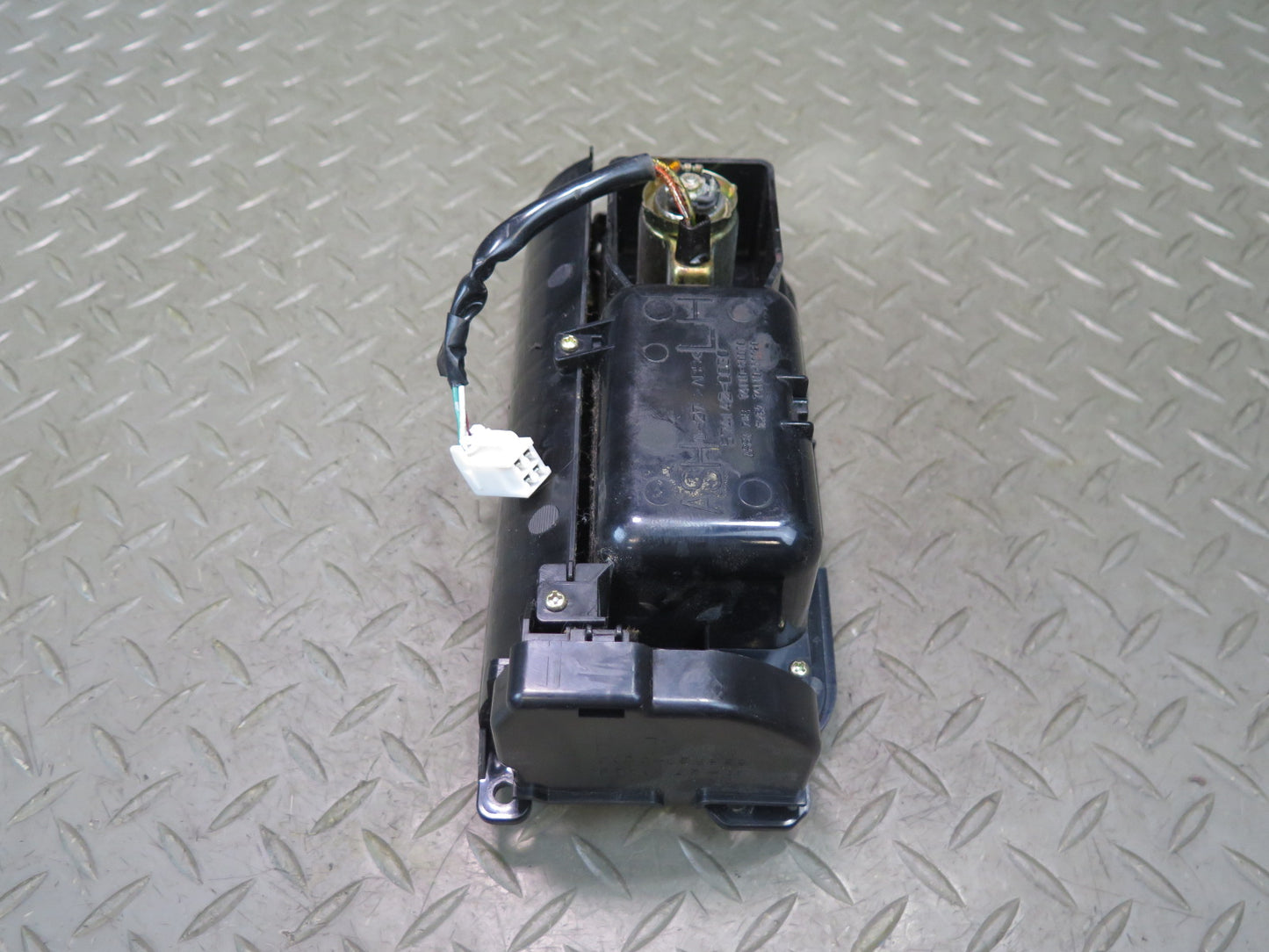 01-06 Lexus UCF30L LS430 Nter Console Ashtray w Wood Trim Cover 57414-20030 OEM