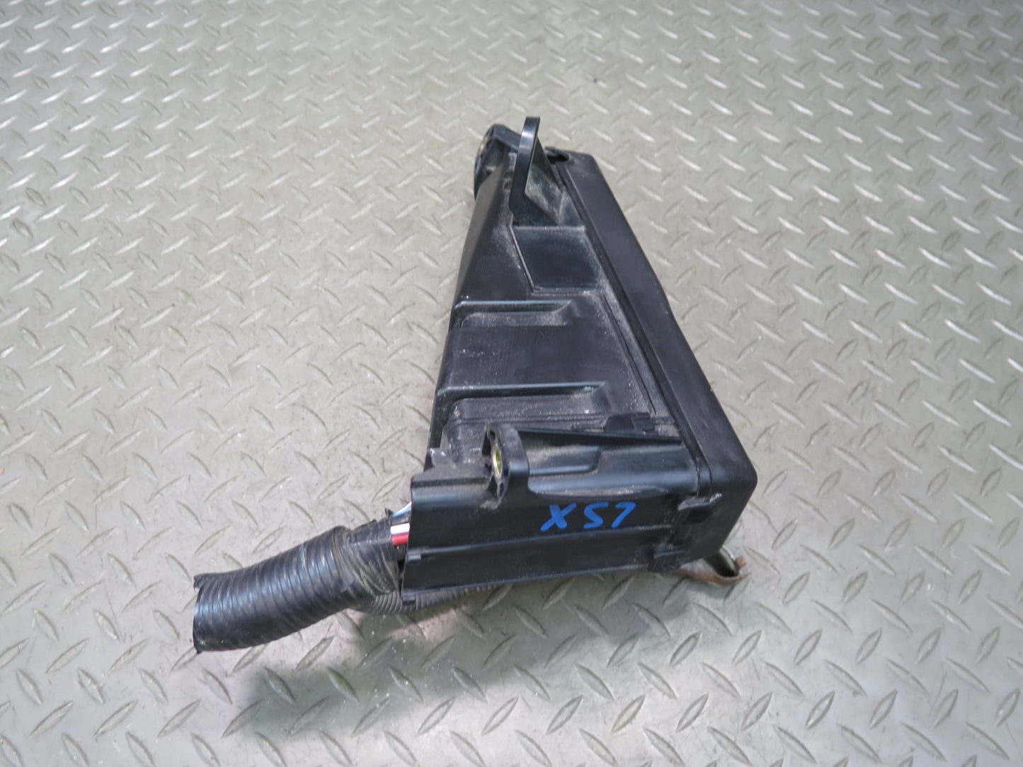01-03 Lexus UCF30L LS430 Under Hood Junction Relay Fuse Box OEM