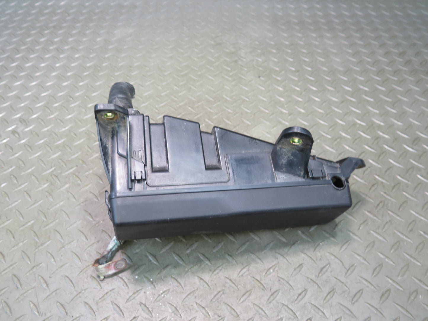 01-03 Lexus UCF30L LS430 Under Hood Junction Relay Fuse Box OEM