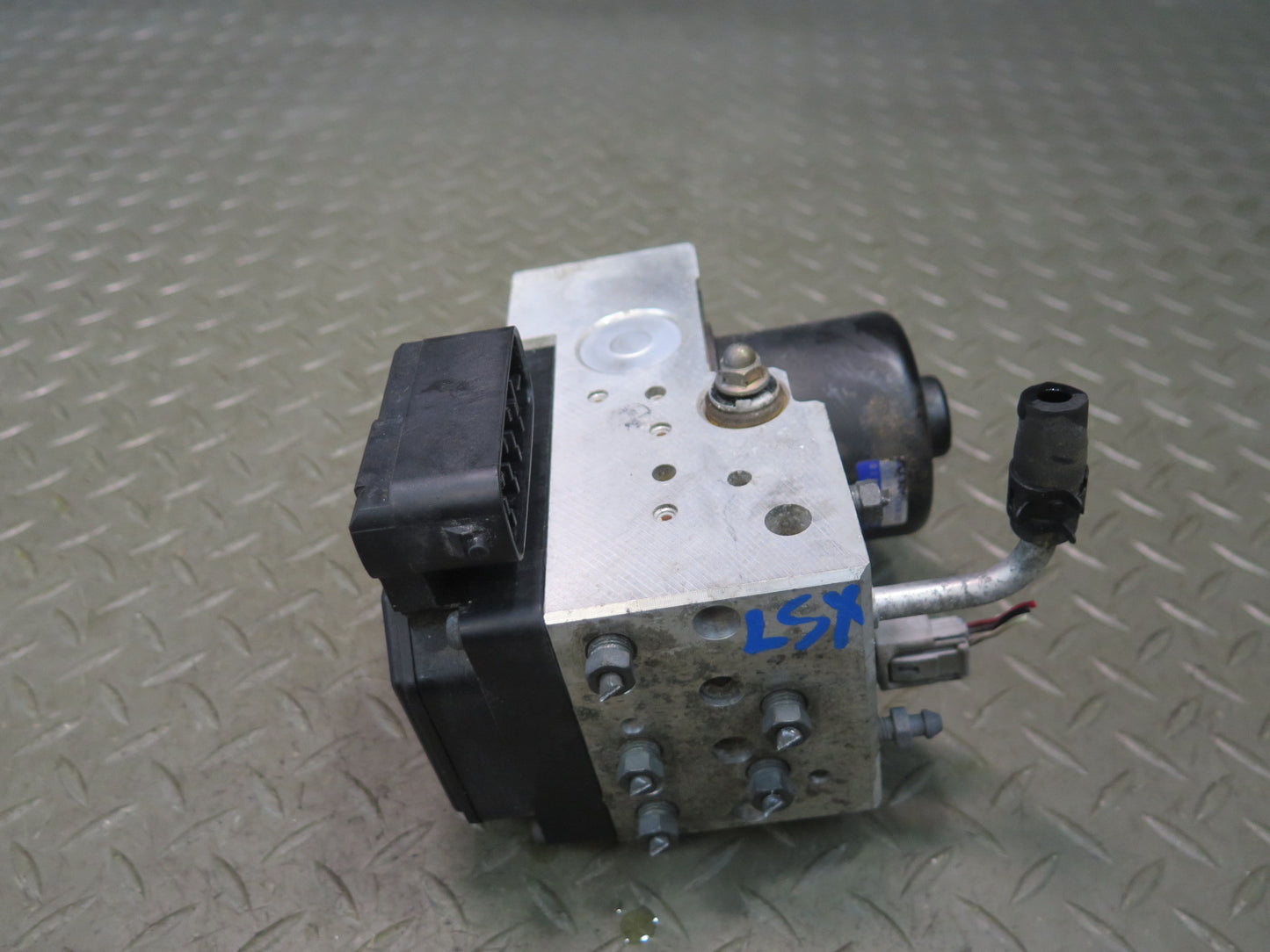 01-03 Lexus UCF30L LS430 Anti Lock Brake ABS Pump Module 44540-50020 OEM