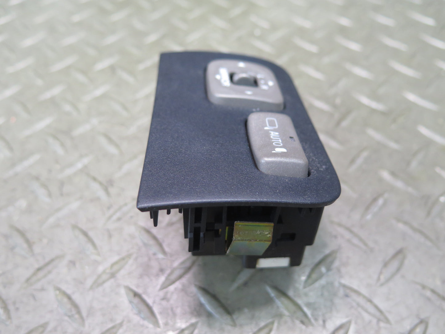 01-06 Lexus UCF30L LS430 Side View Mirror w Auto Fold Switch OEM