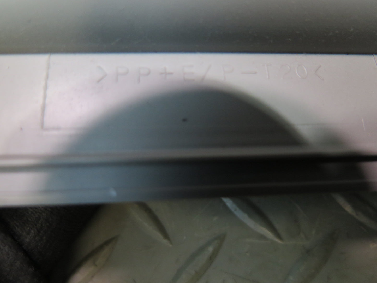 01-03 Lexus UCF30L LS430 Front Overhead Console Dome Reading Light w Sunroof OEM