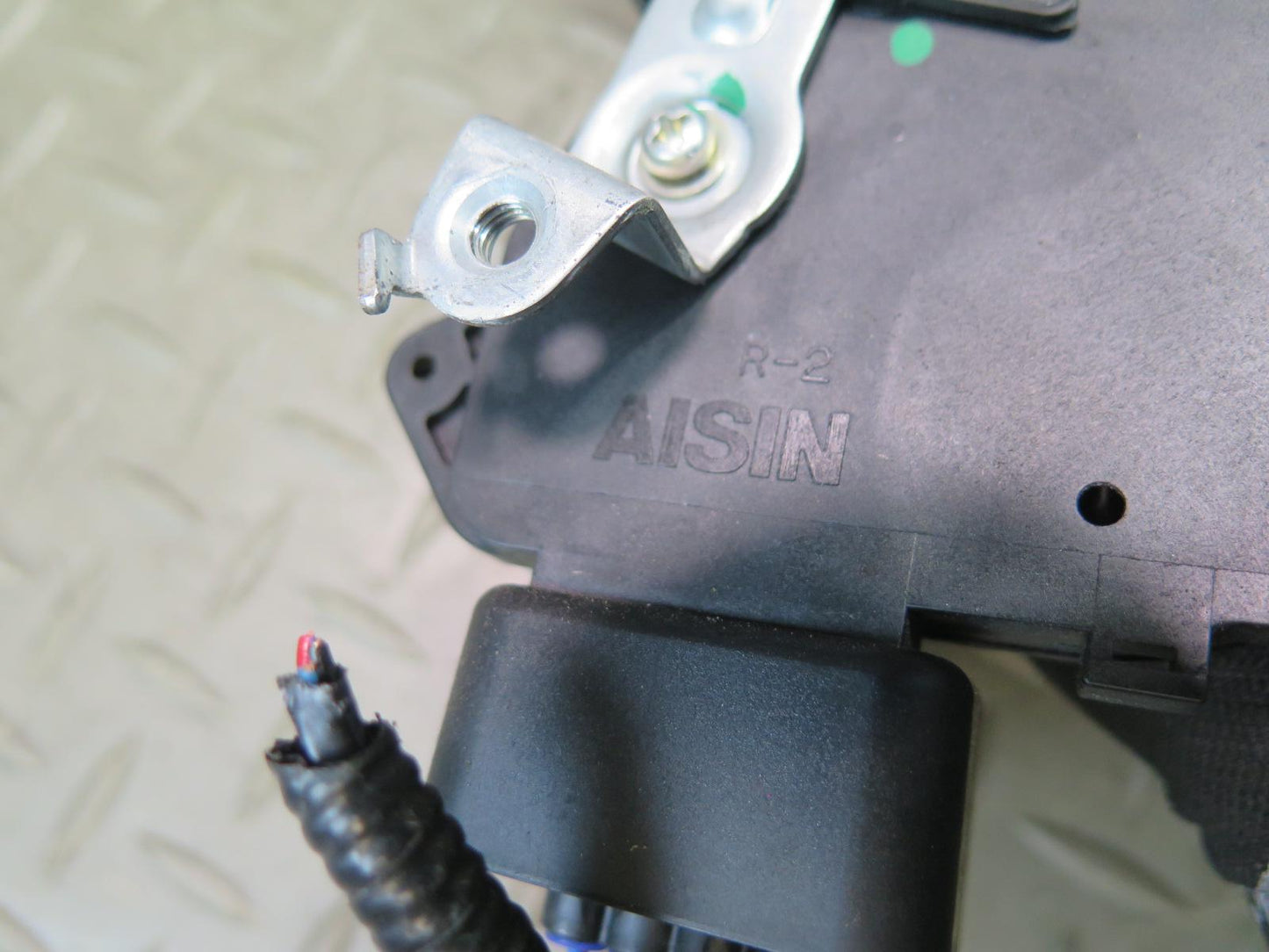 02-06 Lexus LS430 UCF30L Front Right Door Lock Latch Actuator NO Soft Close OEM