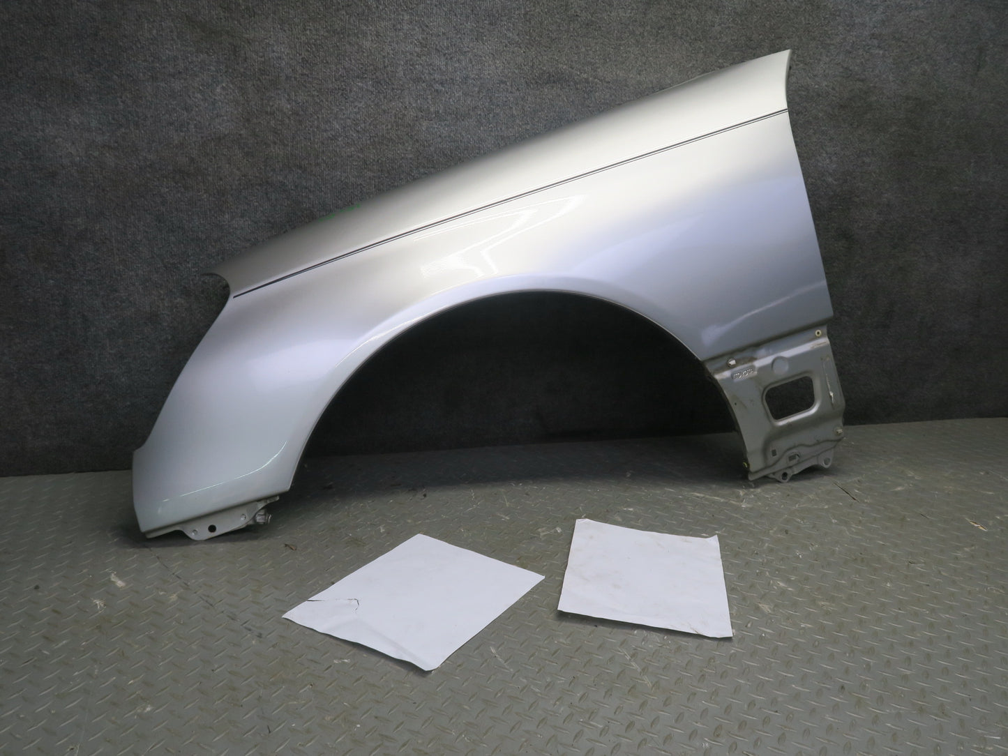 01-03 Lexus UCF30L LS430 Front Left Fender Shell Panel Cover OEM