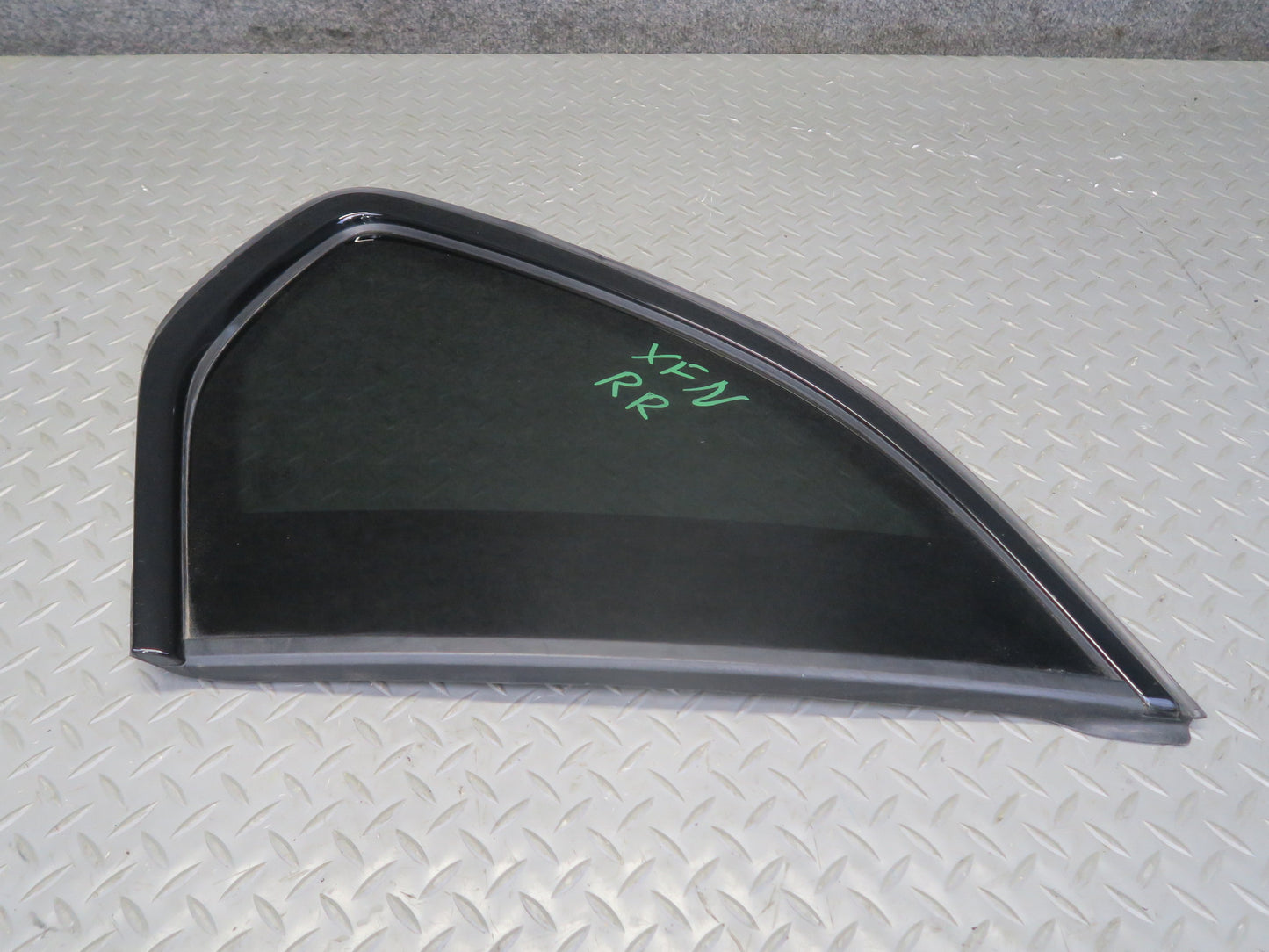 2014-2018 BMW F15 X5 Rear Right Quarter Glass Window w Black Molding