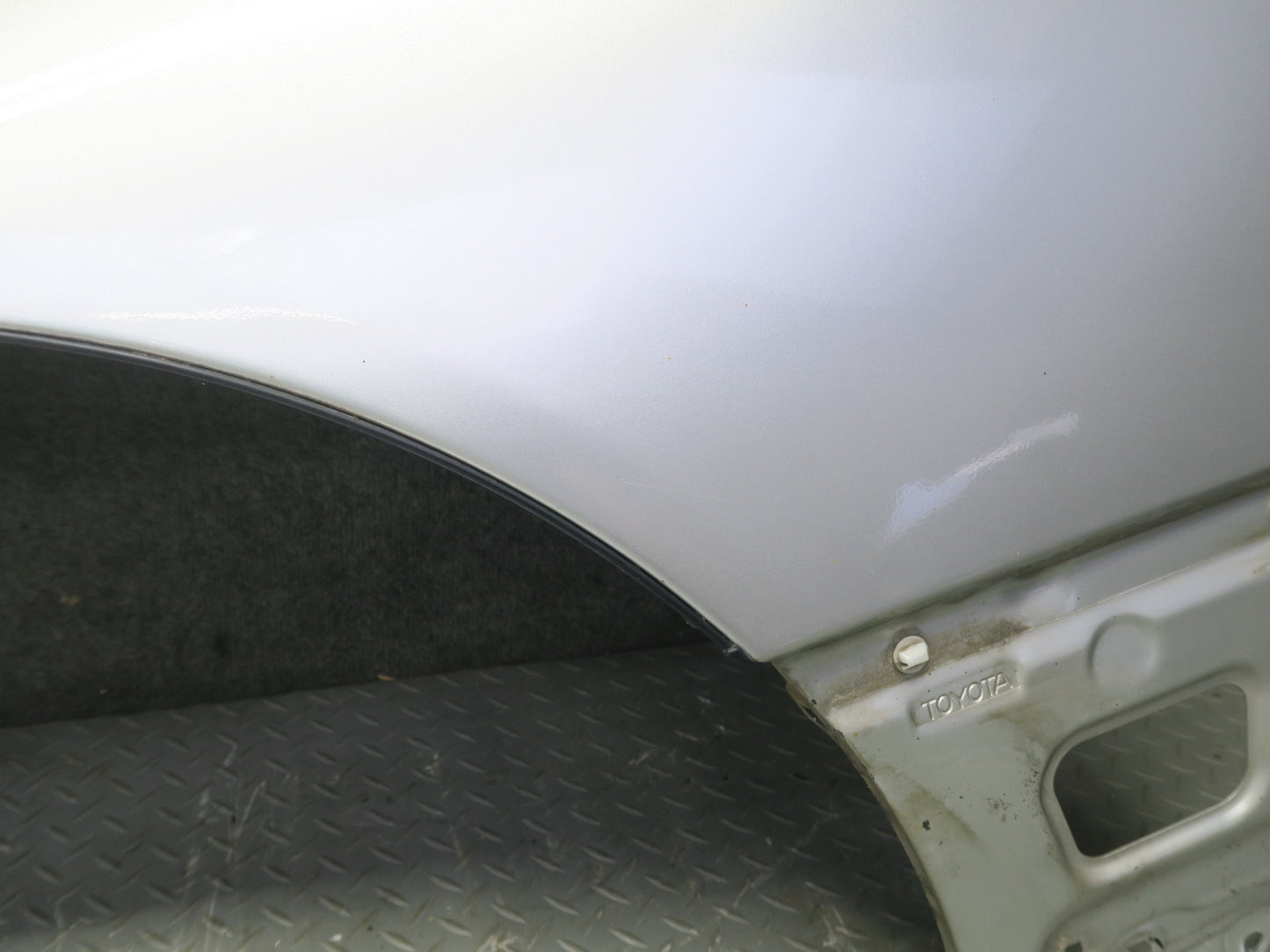 01-03 Lexus UCF30L LS430 Front Left Fender Shell Panel Cover OEM