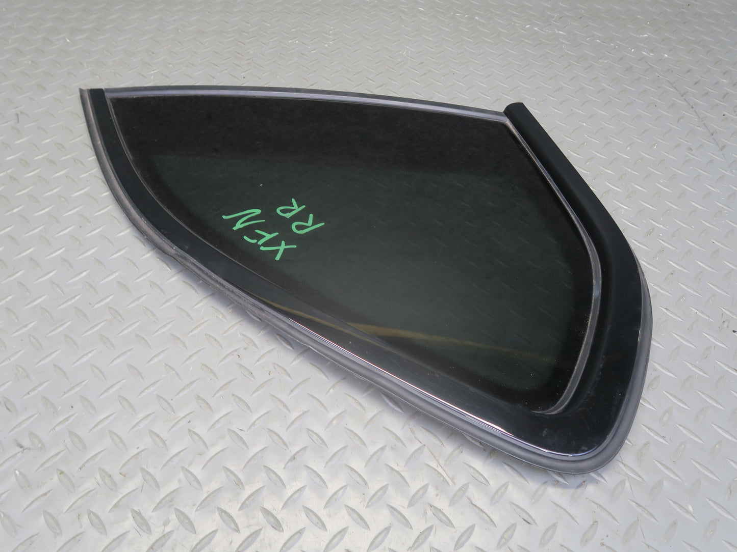 2014-2018 BMW F15 X5 Rear Right Quarter Glass Window w Black Molding
