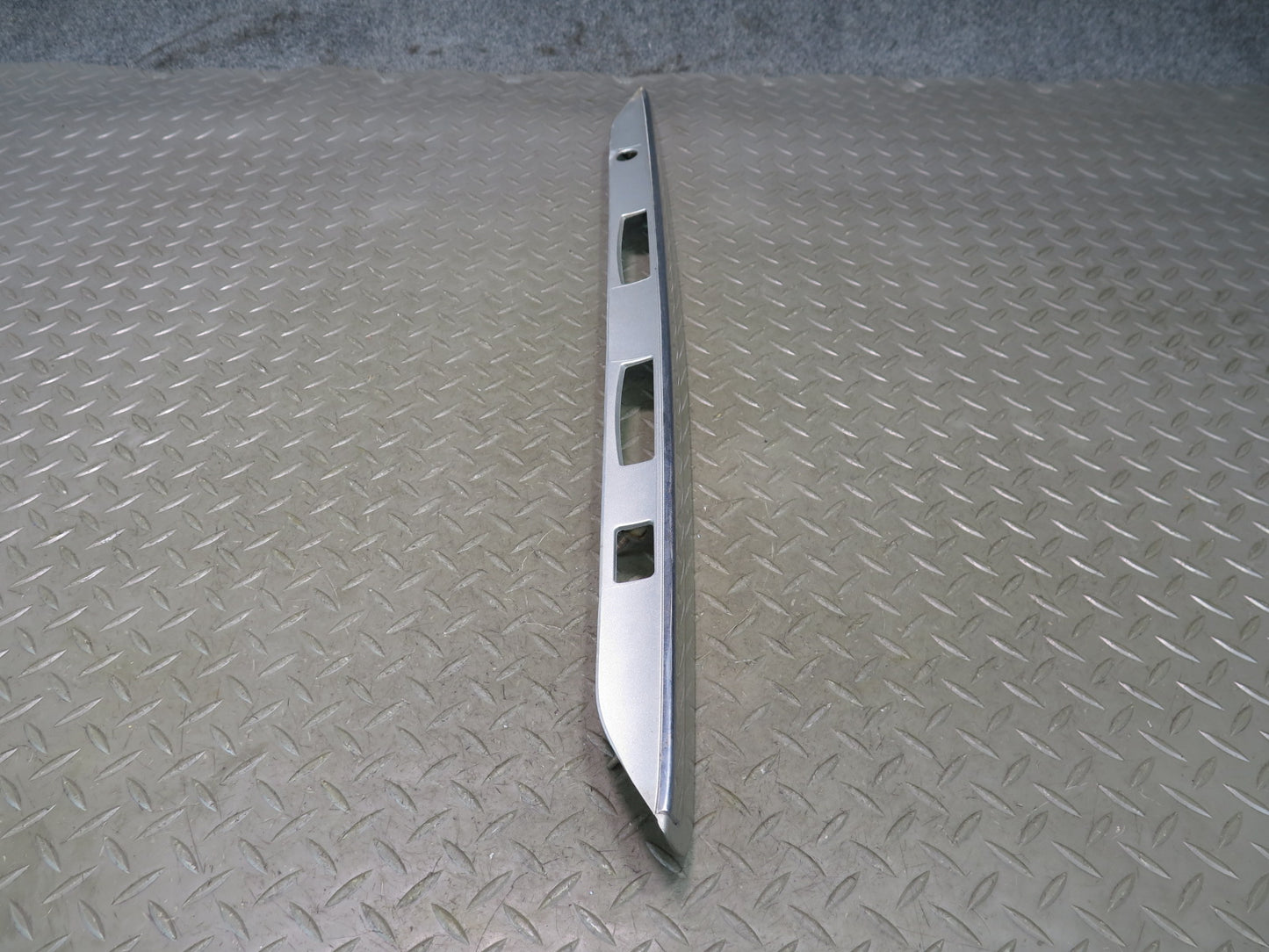 01-03 Lexus LS430 UCF30L Rear Trunk License Light Trim Molding Cover Panel OEM