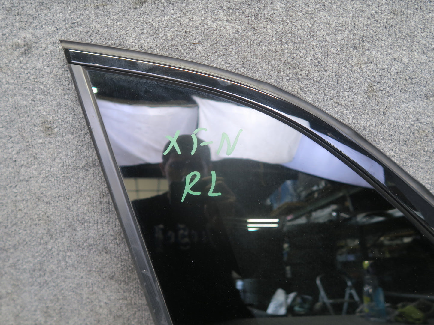 2014-2018 BMW F15 X5 Rear Left Quarter Glass Window w Black Molding