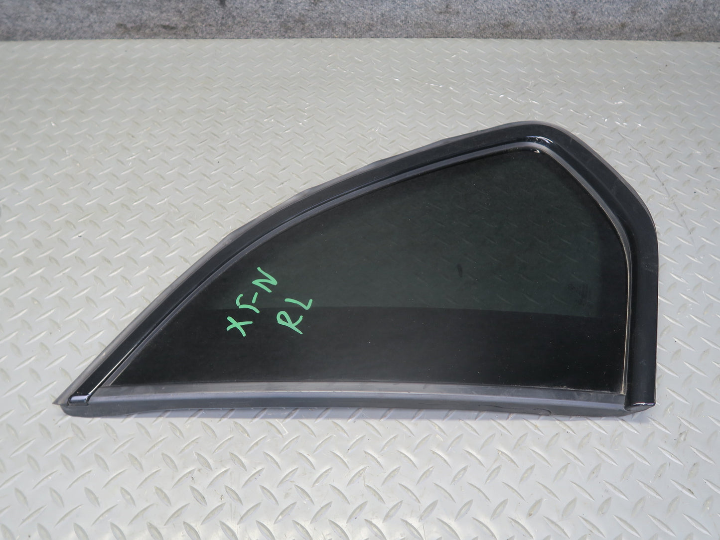 2014-2018 BMW F15 X5 Rear Left Quarter Glass Window w Black Molding